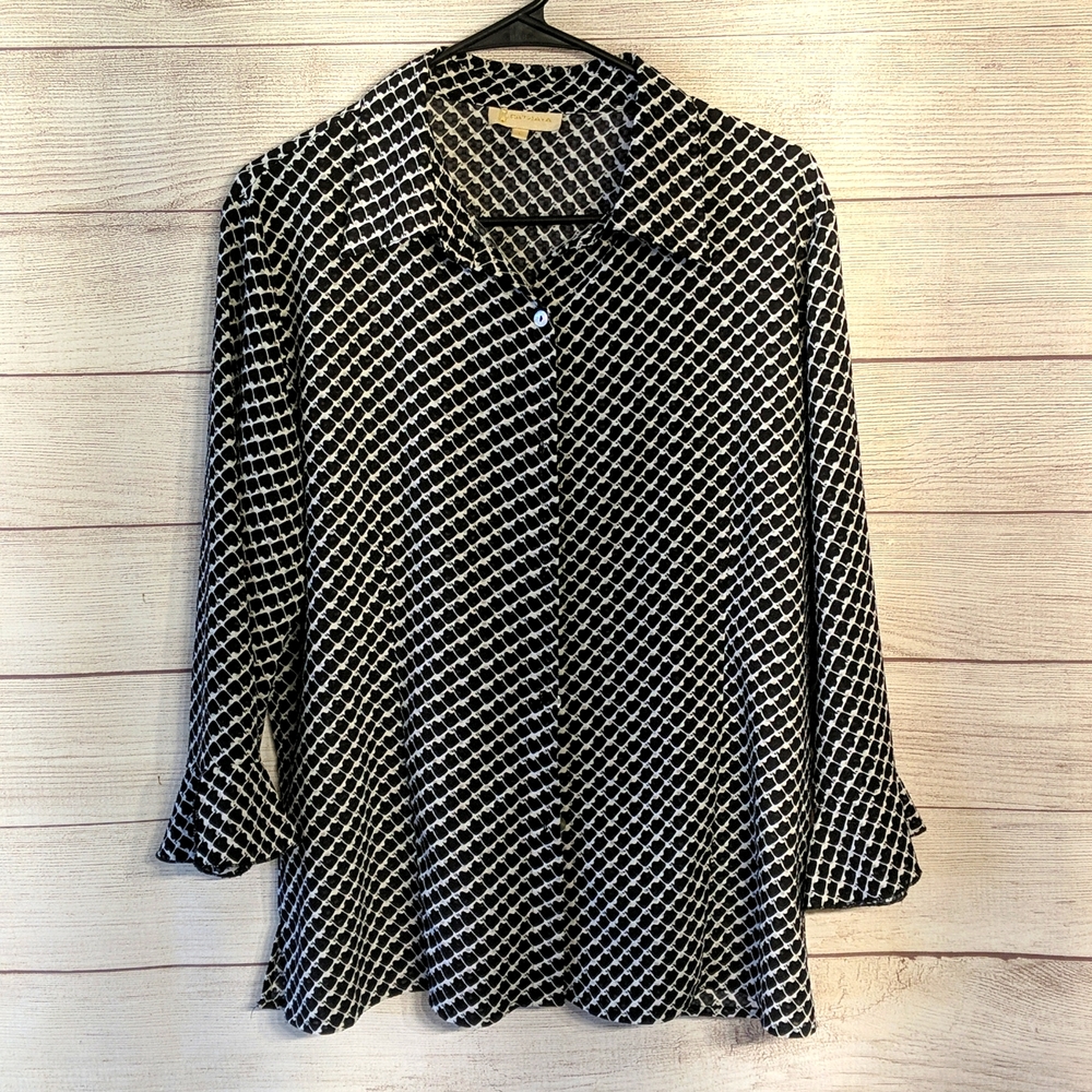 Cathaya black and white button down blouse ruffle bell sleeves size large